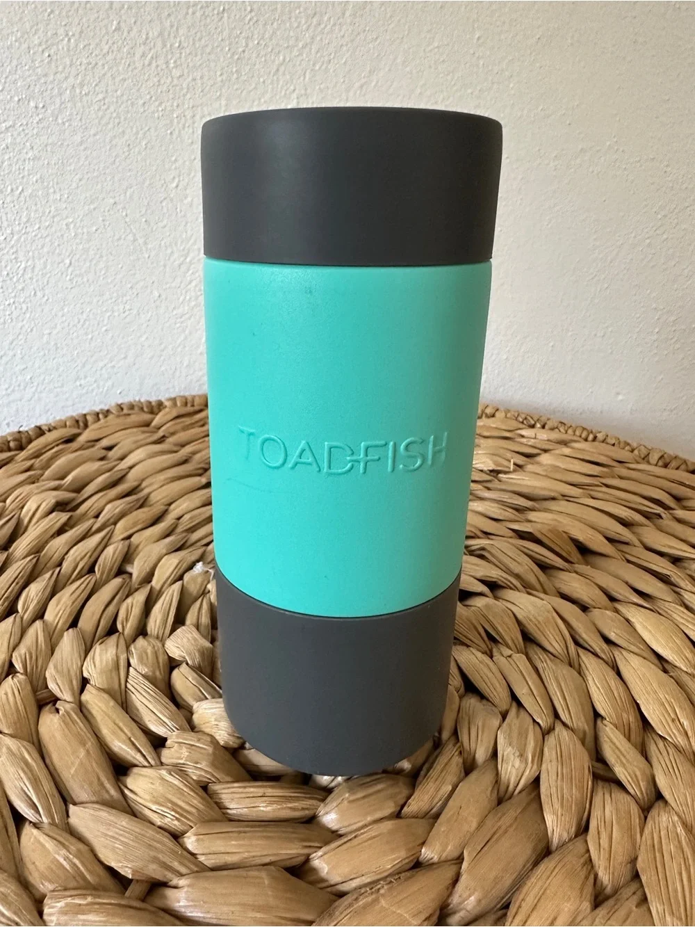 Toadfish Non Tipping Slim Can Cooler Teal Stainless Steel Insulated Koozie Great